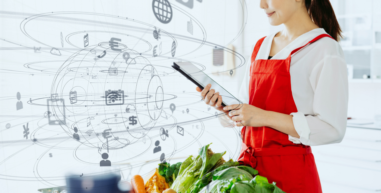 Restaurant manager using technology and data to streamline food costs