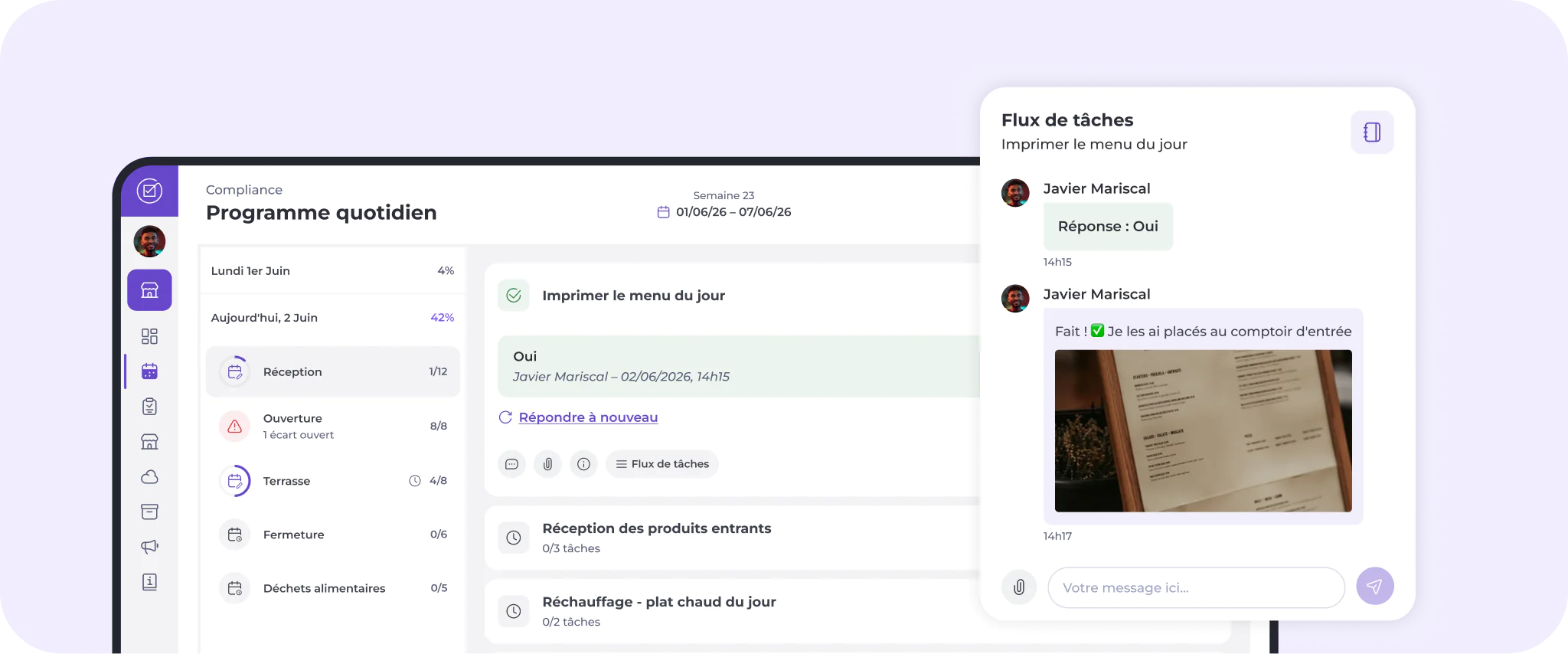 Un tableau de bord numérique affiche un planning quotidien avec, à gauche, la liste des tâches et, à droite, une fenêtre de discussion contenant une conversation sur l'impression d'un menu, accompagnée d'une photo d'un menu imprimé. Le texte de l'interface est en français.