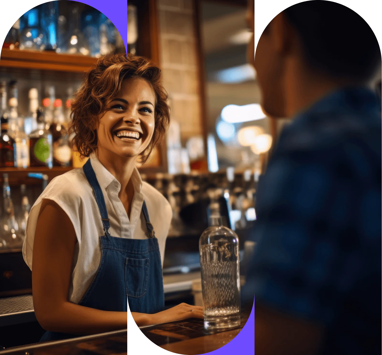 Um barman sorridente, de cabelo curto e com um avental, está atrás do balcão do bar, a conversar com um cliente. Ao fundo, vêem-se prateleiras com garrafas. Elementos de design curvos, em branco e roxo, emolduram a cena, convidando-o a descobrir como melhorar a rentabilidade do seu bar ou pub.