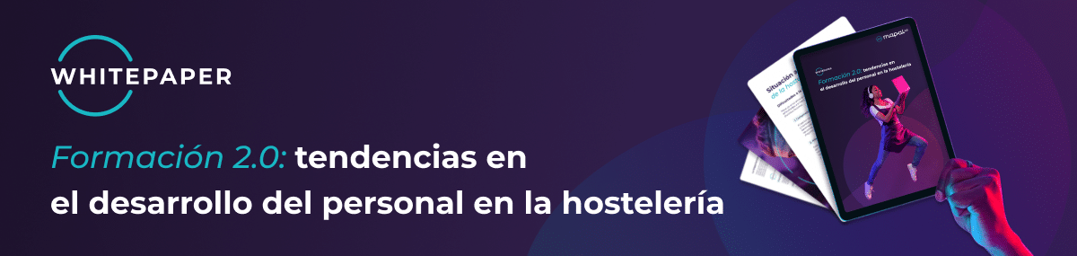 Cartel promocional de un informe técnico titulado «Formación 2.0: tendencias en el desarrollo del personal en el sector de la hostelería», con documentos digitales y fondo azul.